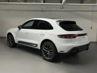 2026 Porsche Macan T - Photo 21