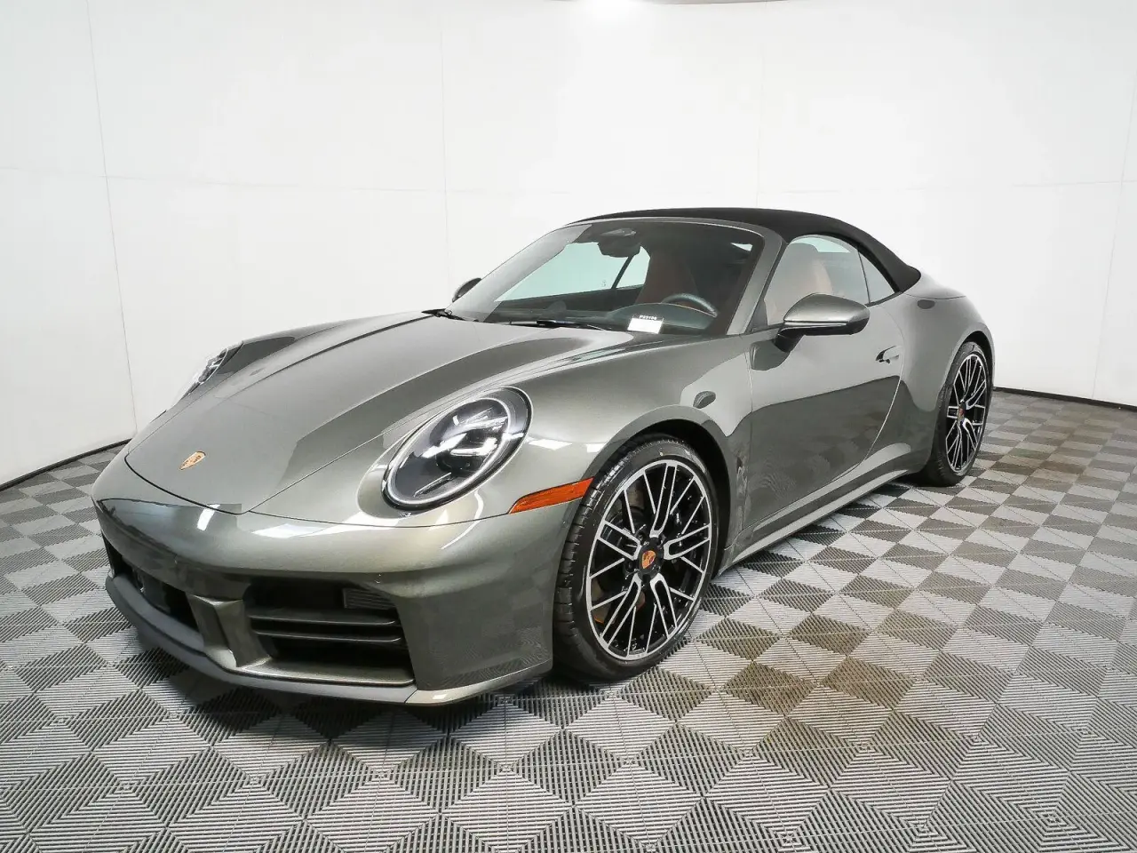 2026 Porsche 911 Carrera 4S image 1