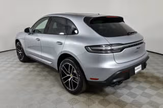 2026 Porsche Macan Base - Photo 17
