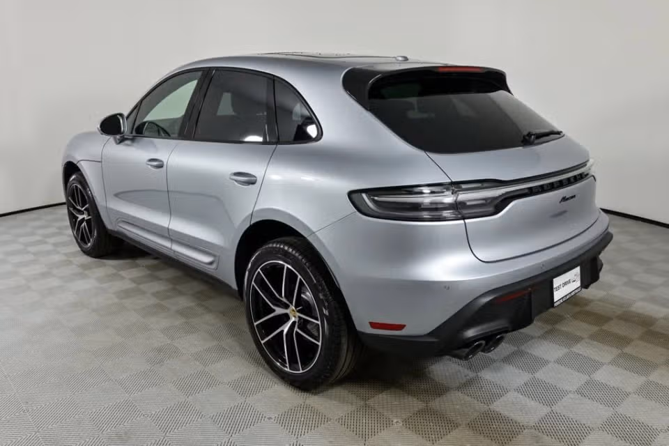 2026 Porsche Macan Base - Photo 19