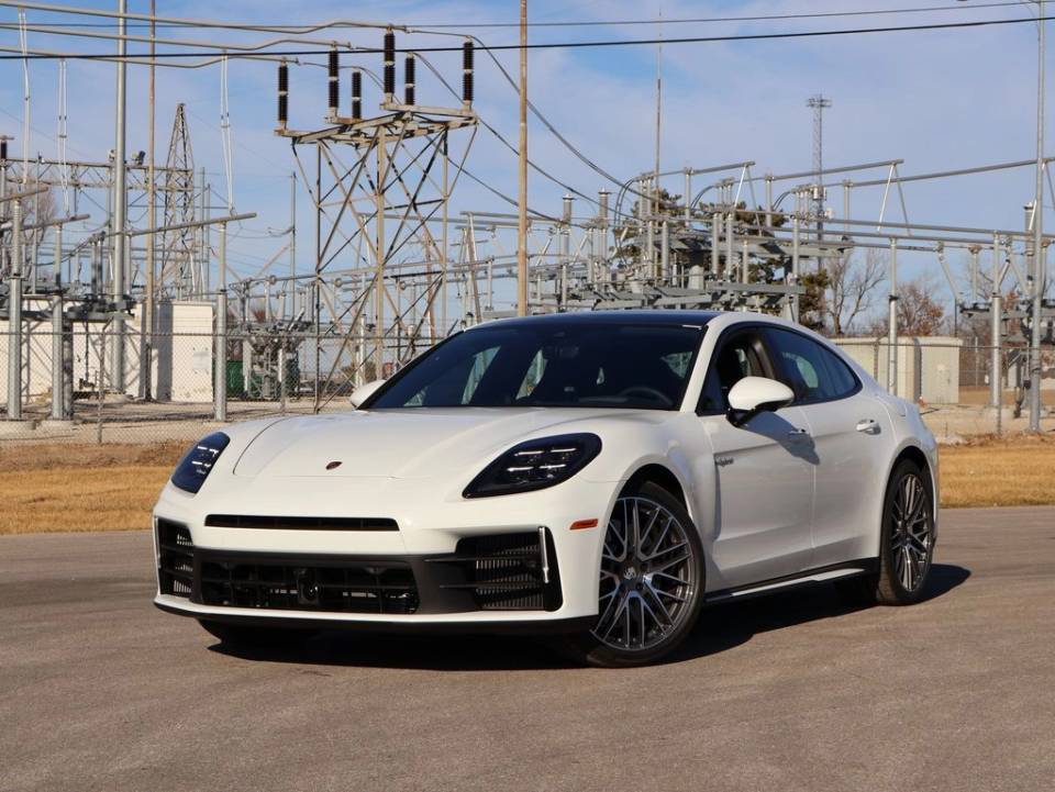2026 Porsche Panamera