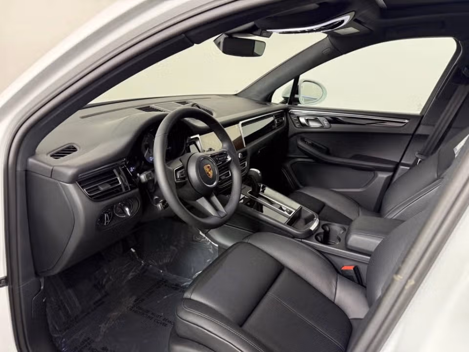 2026 Porsche Macan S - Photo 27