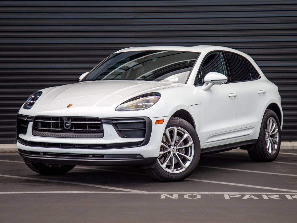 2026 Porsche Macan