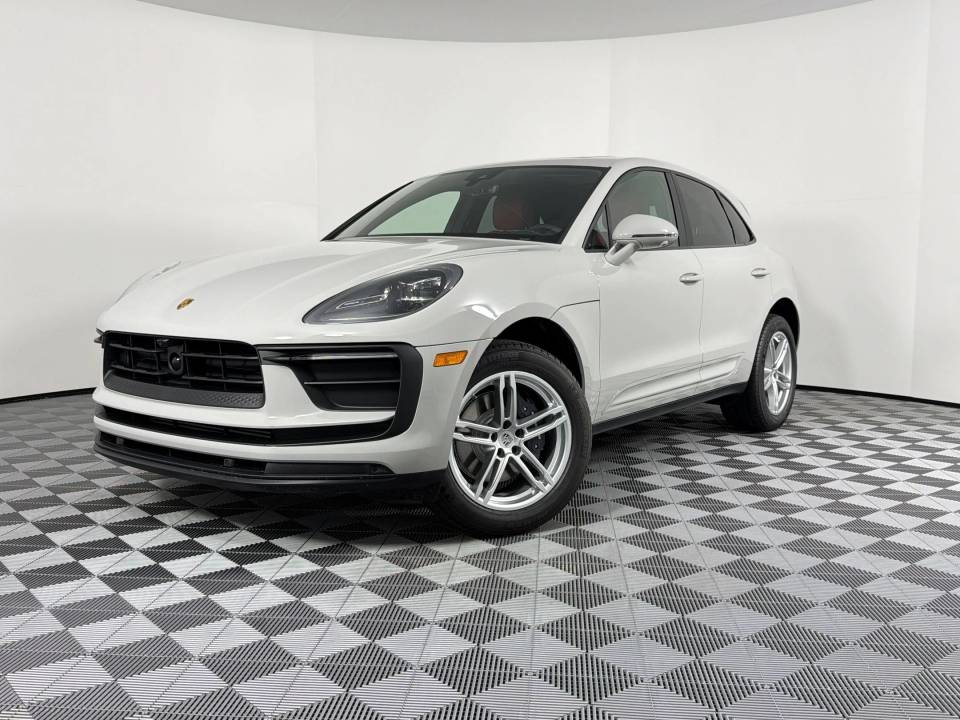 2026 Porsche Macan