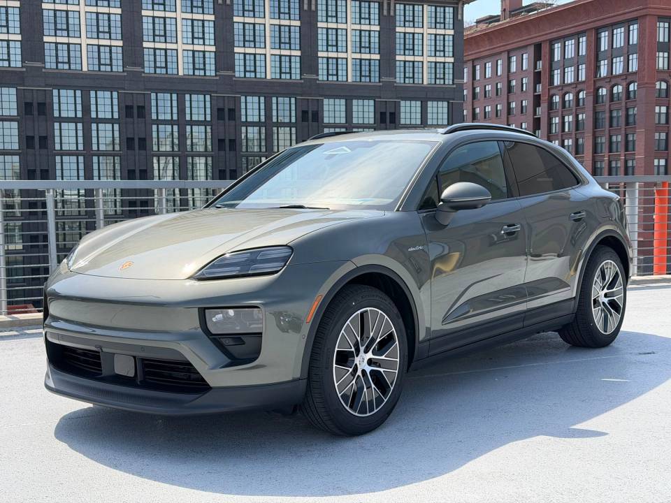 2026 Porsche Macan