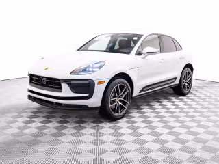 2026 Porsche Macan's photo