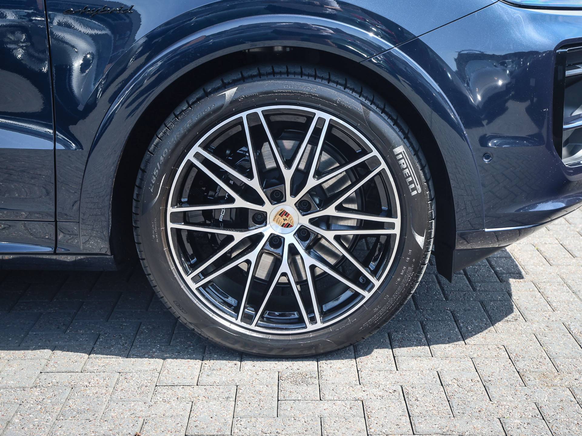 Cayenne E-Hybrid Coupé, photo 40 of 40