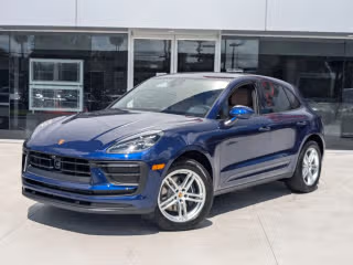 2025 Porsche Macan's photo