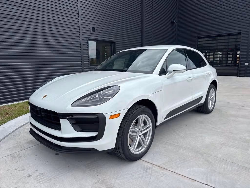 2026 Porsche Macan