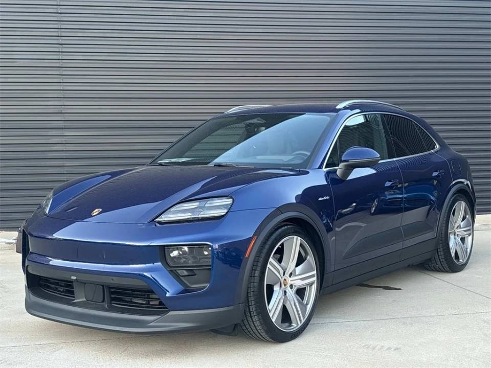 2024 Porsche Macan Base