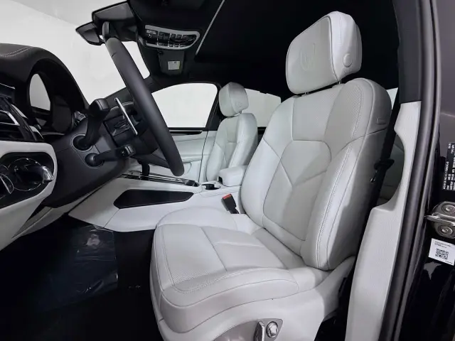 2026 Porsche Macan S - Photo 38