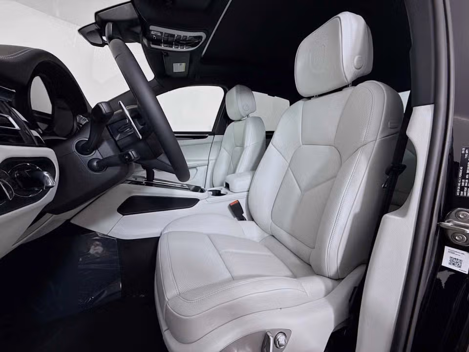 2026 Porsche Macan S - Photo 35