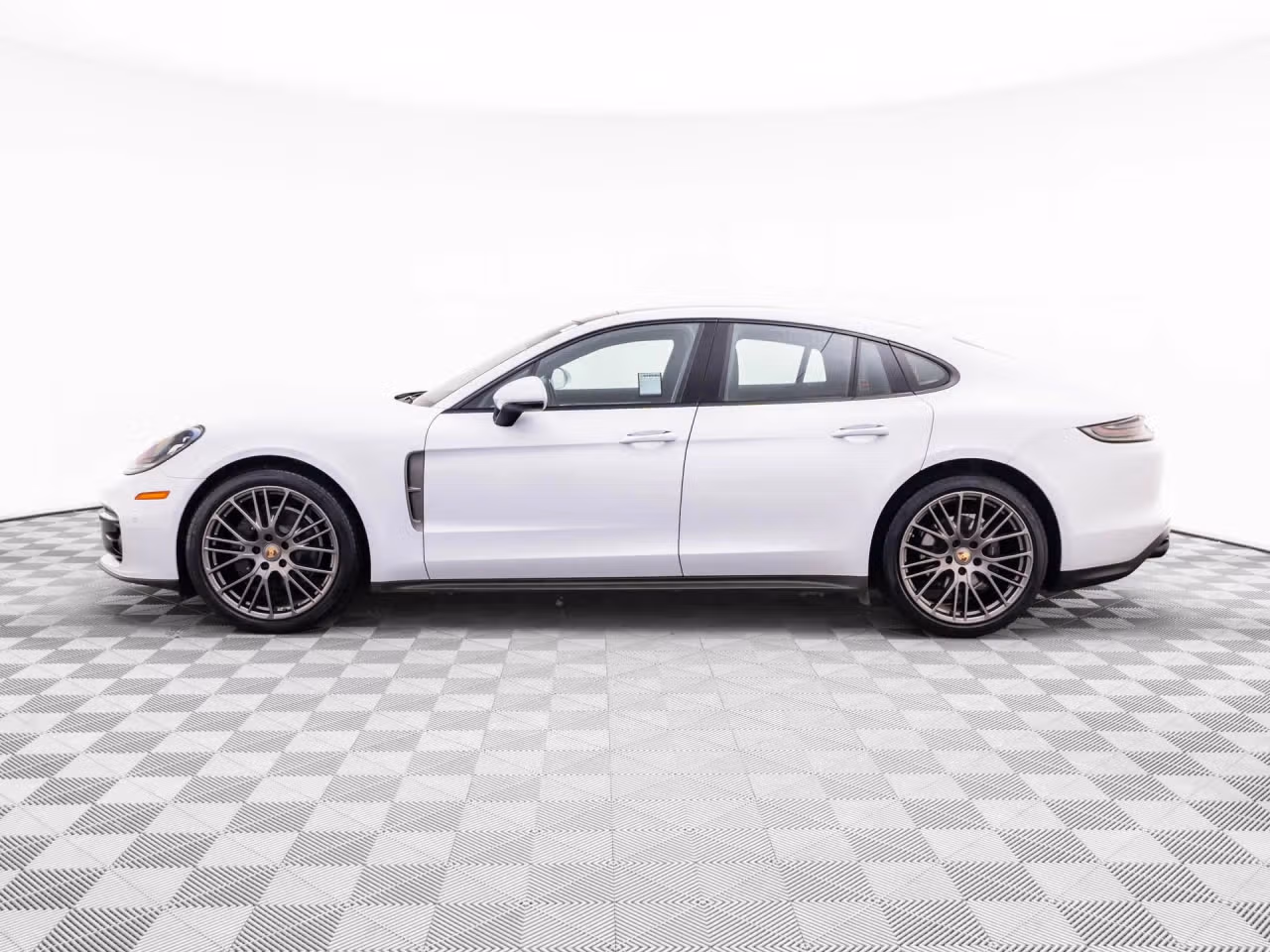 2023 Porsche Panamera Base - Photo 12