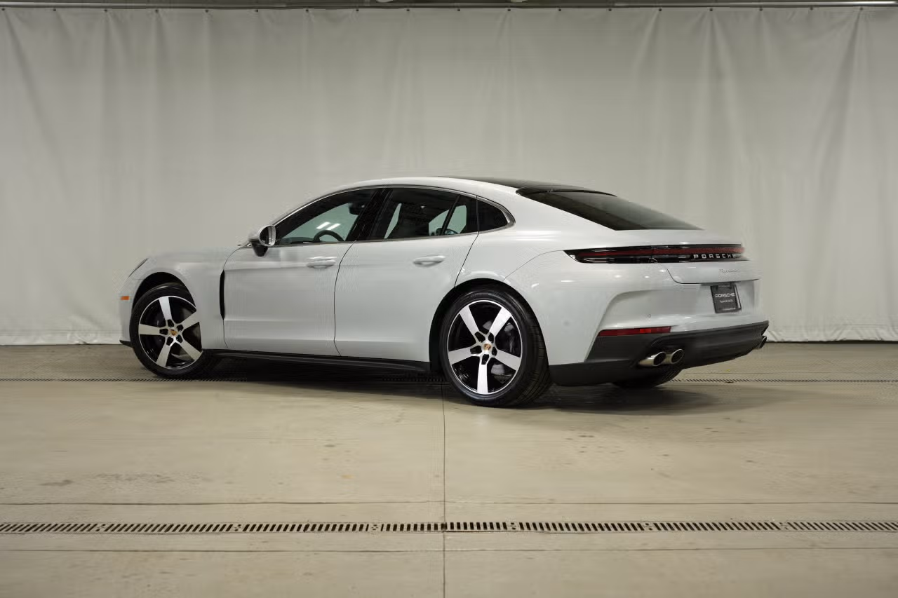 2025 Porsche Panamera Base - Photo 20