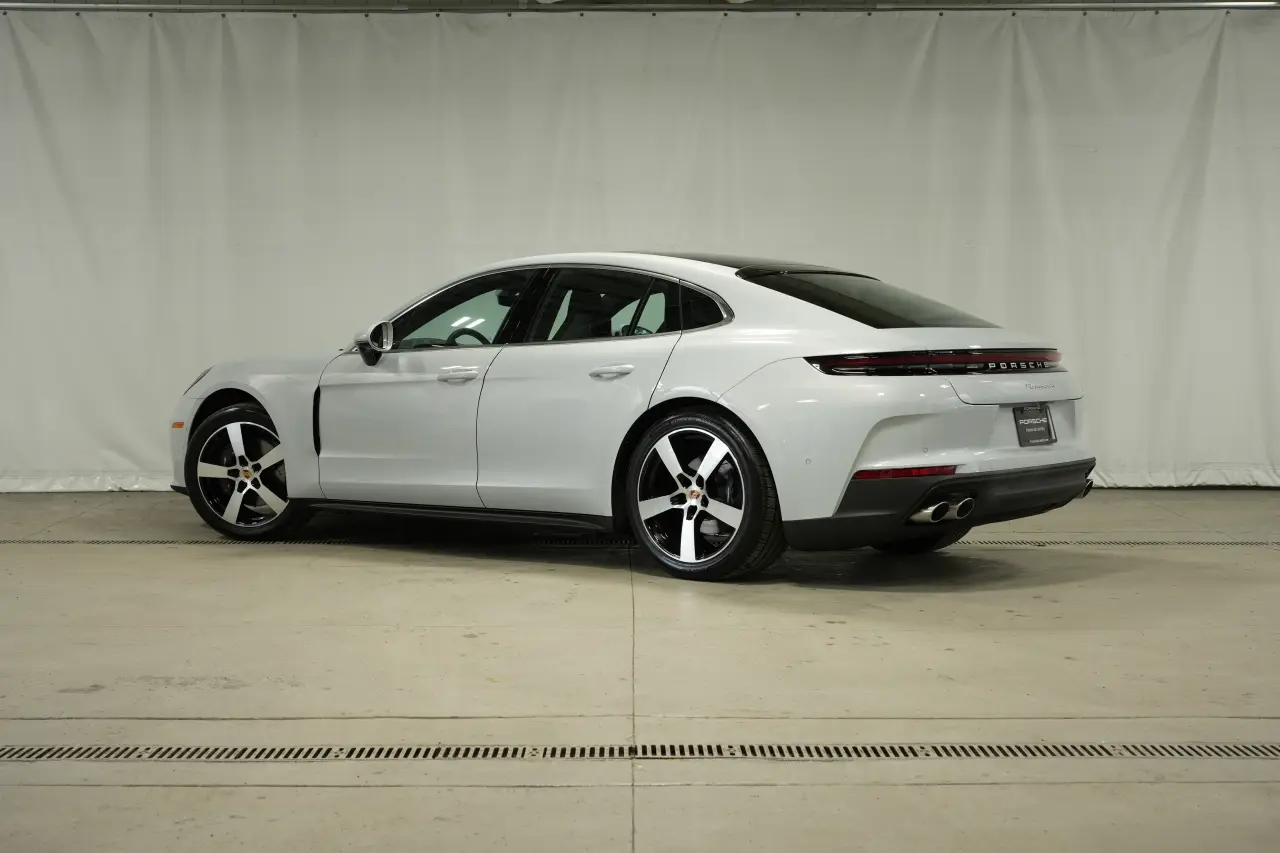 2025 Porsche Panamera Base - Photo 24