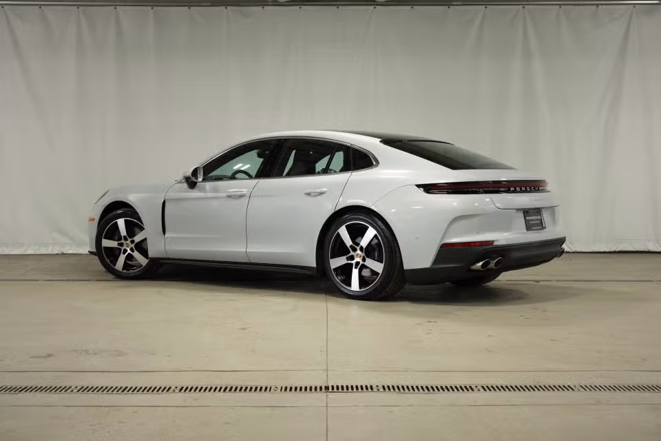 2025 Porsche Panamera Base - Photo 19