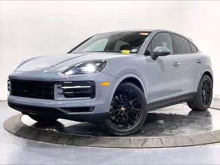 2024 Porsche Cayenne -'s photo