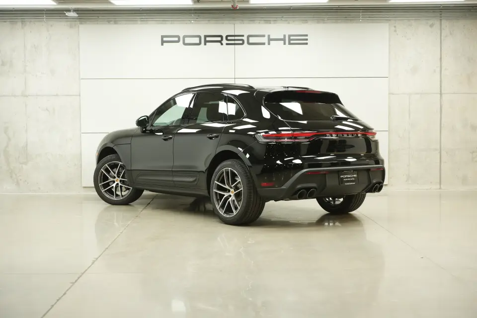 2026 Porsche Macan Base - Photo 23