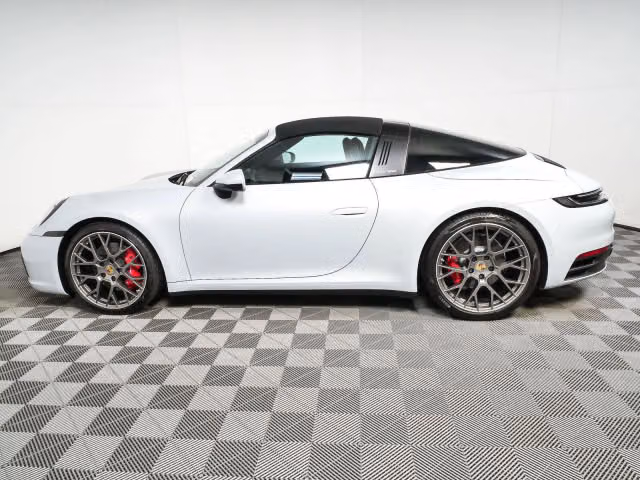 2024 Porsche 911 S - Photo 10