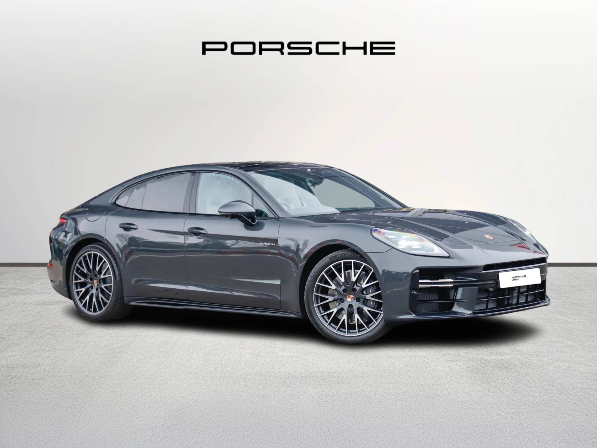 Panamera 4 E-Hybrid, photo 1 of 40
