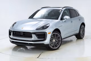 2026 Porsche Macan's photo