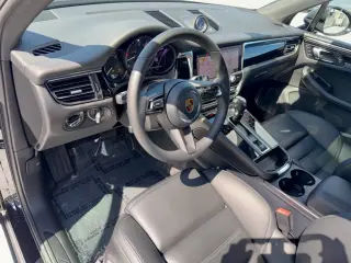2026 Porsche Macan Base - Photo 29