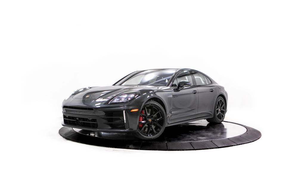 2026 Porsche Panamera