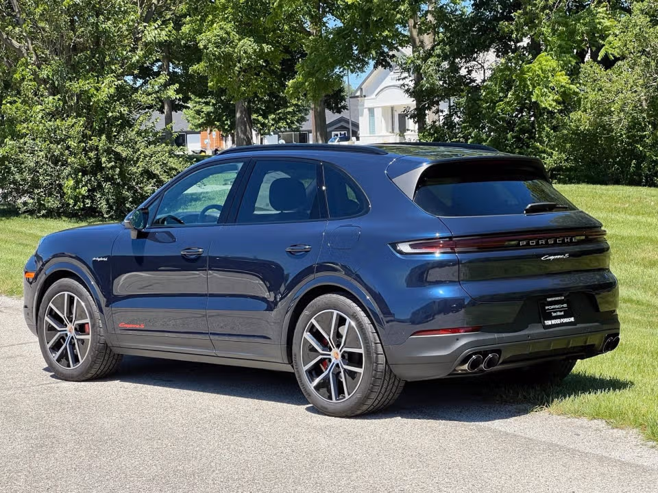 2025 Porsche Cayenne S E-Hybrid - Photo 19