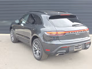 2026 Porsche Macan Base - Photo 17