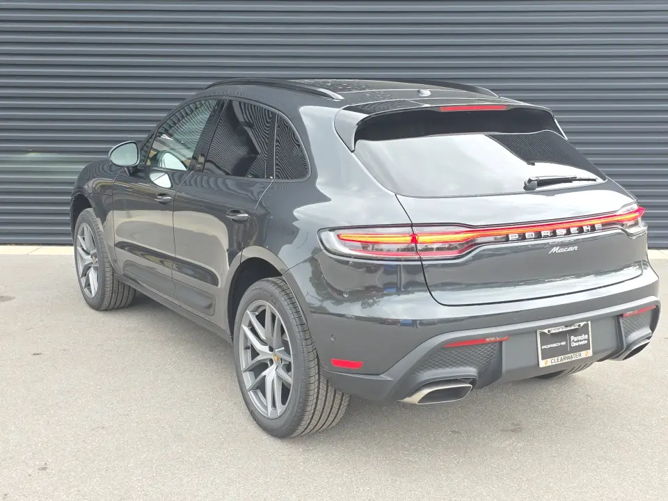 2026 Porsche Macan Base - Photo 23
