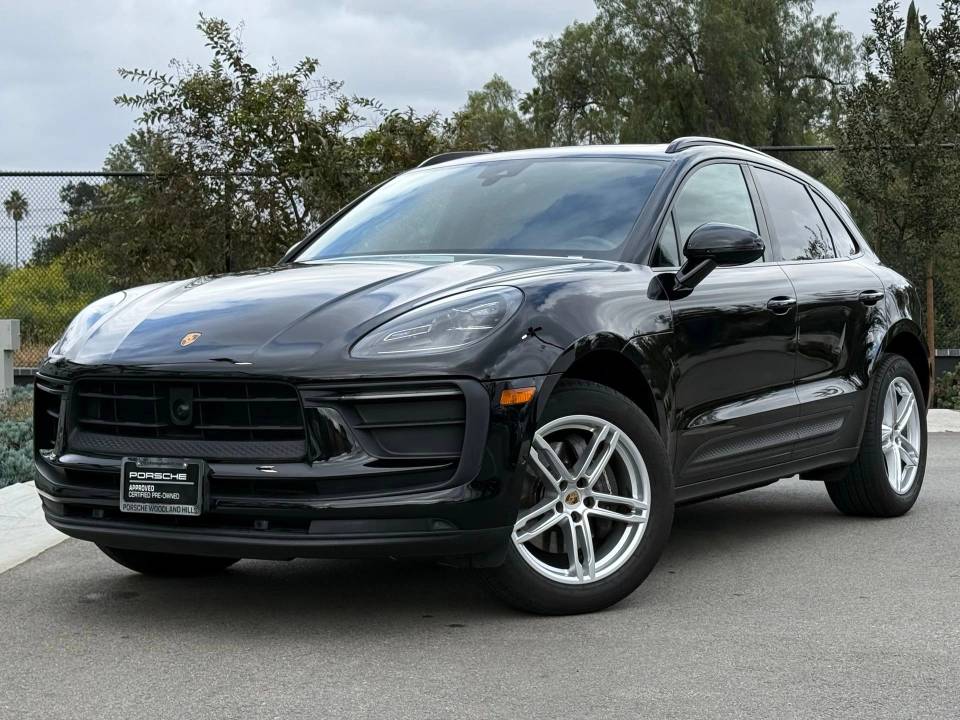 2024 Porsche Macan Base