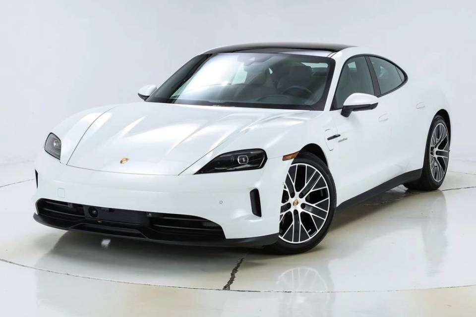 2025 Porsche Taycan Base