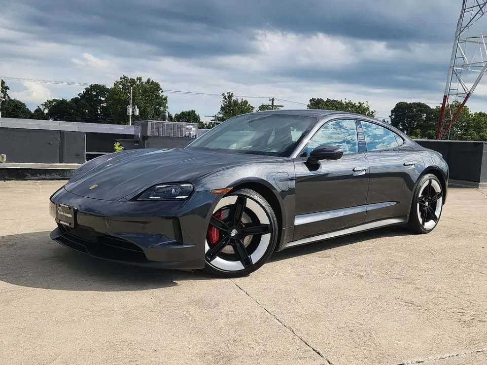 2025 Porsche Taycan S - Photo 7