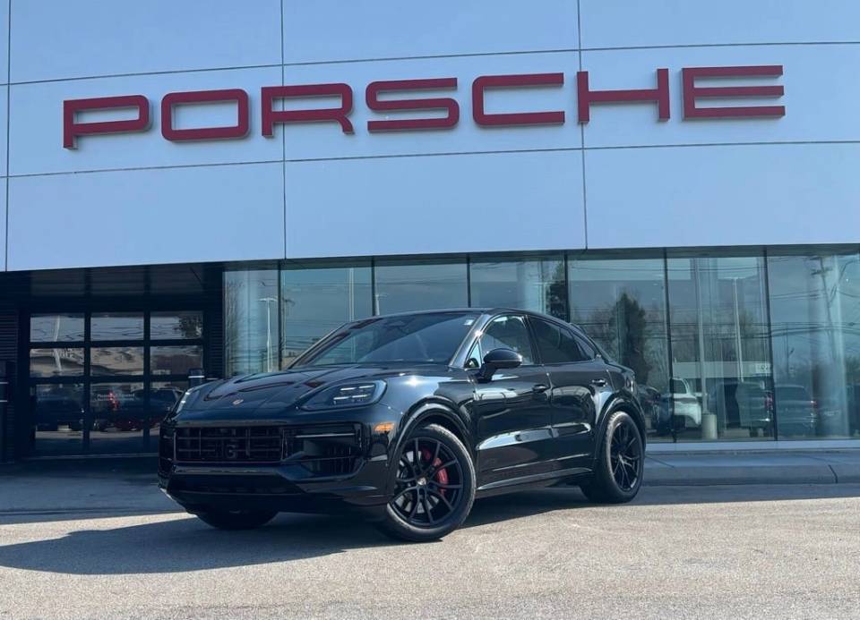 2026 Porsche Cayenne Coup GTS