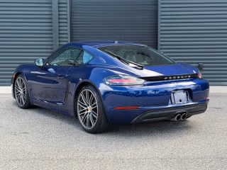 2024 Porsche 718 17