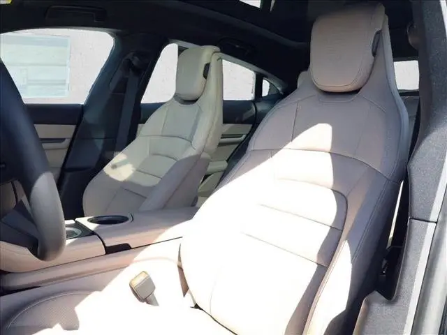 2026 Porsche Taycan Base - Photo 38