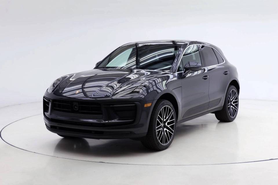 2026 Porsche Macan