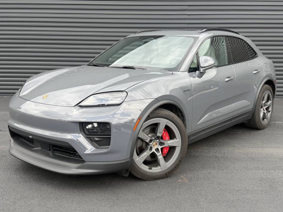 2025 Porsche Macan