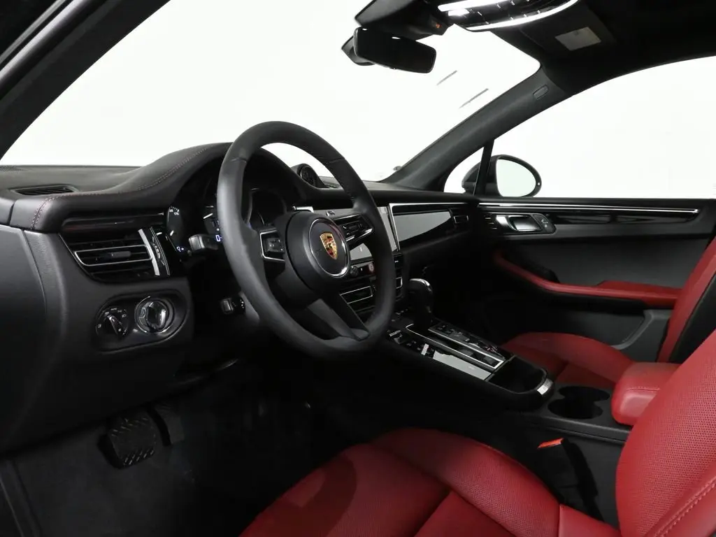 2026 Porsche Macan Base - Photo 32