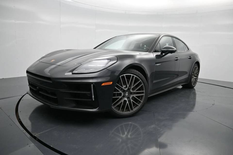 2026 Porsche Panamera
