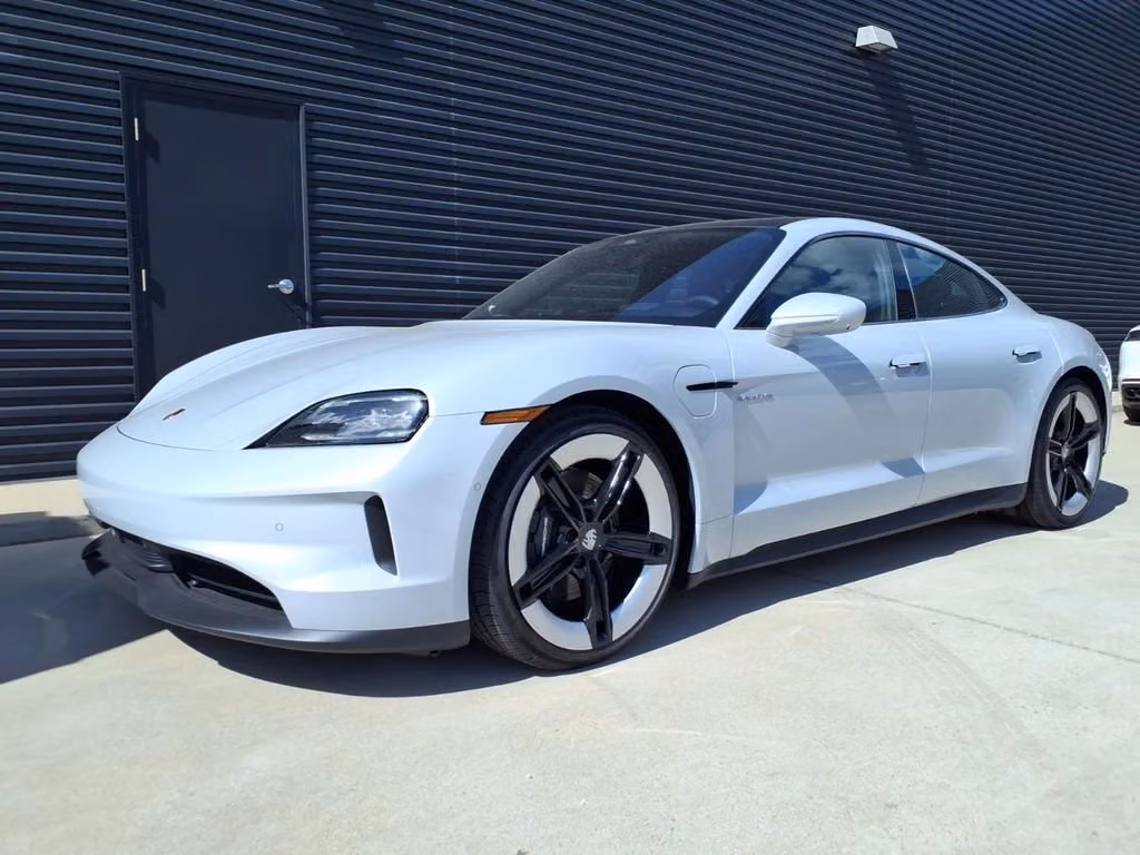 2026 Porsche Taycan 4