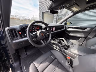 2026 Porsche Cayenne Base - Photo 25