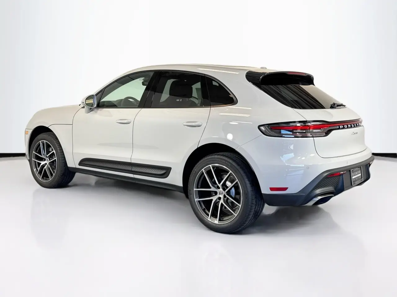 2026 Porsche Macan Base - Photo 24