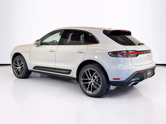 2026 Porsche Macan Base - Photo 18