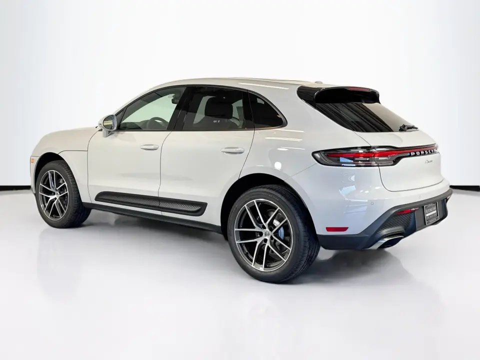 2026 Porsche Macan Base - Photo 23
