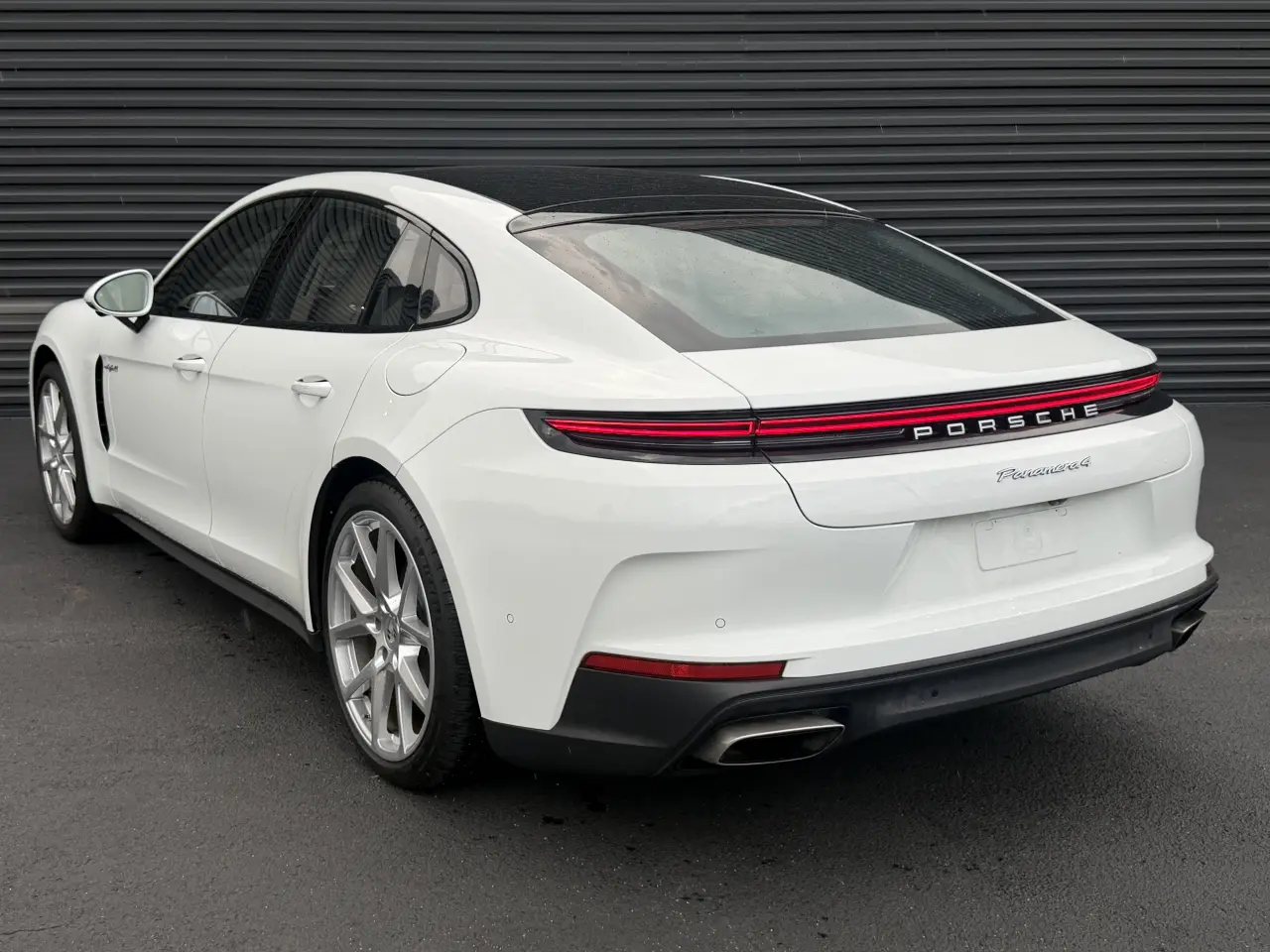 2025 Porsche Panamera 24