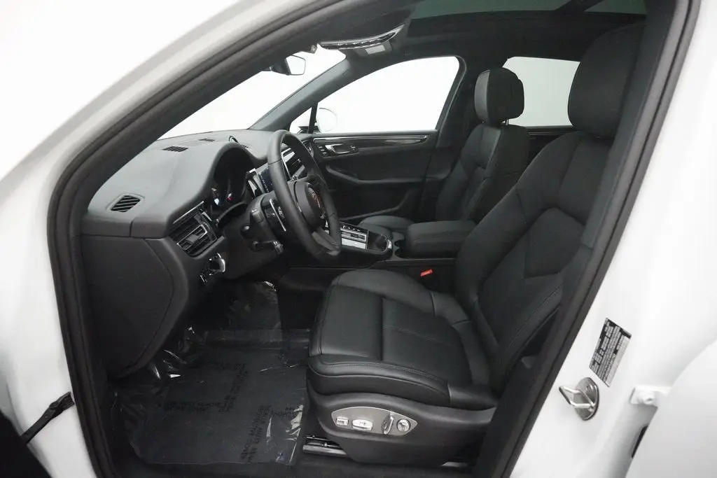 2026 Porsche Macan S - Photo 32
