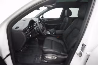 2026 Porsche Macan S - Photo 25