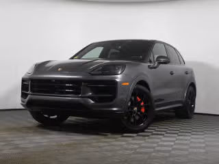 2026 Porsche Cayenne S's photo