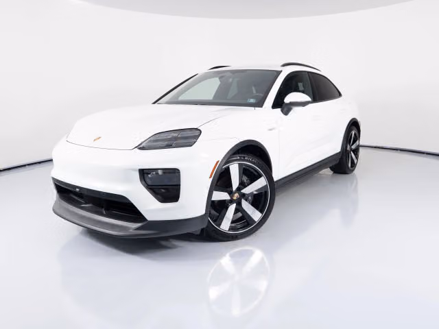 Used 2025 Porsche Macan Base with VIN WP1AA2XA6SL002263 for sale in Newtown Square, PA